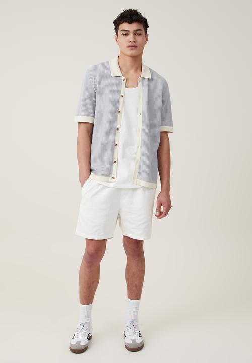 Cotton On - Pablo short sleeve shirt - baby blue border 