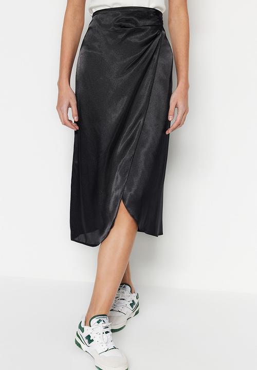 Trendyol - Wrapover satin midi dress - black