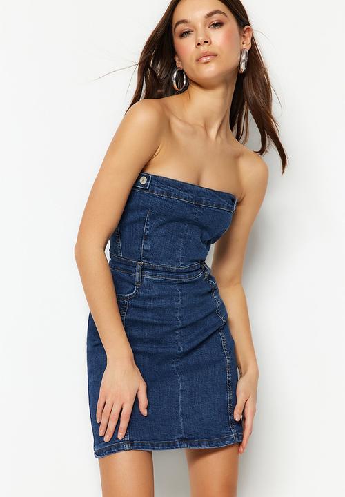 Trendyol - Strapless fitted mini denim dress - blue