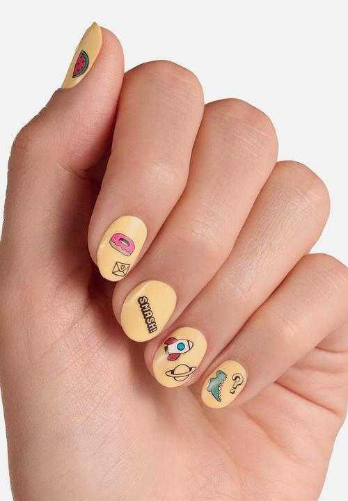 essence - Happiness looks good on you nail sticker