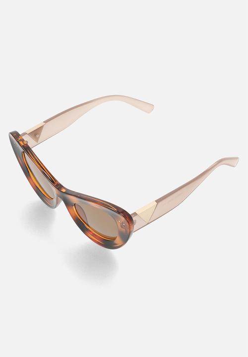 Superbalist - Mattie cateye sunglasses - brown