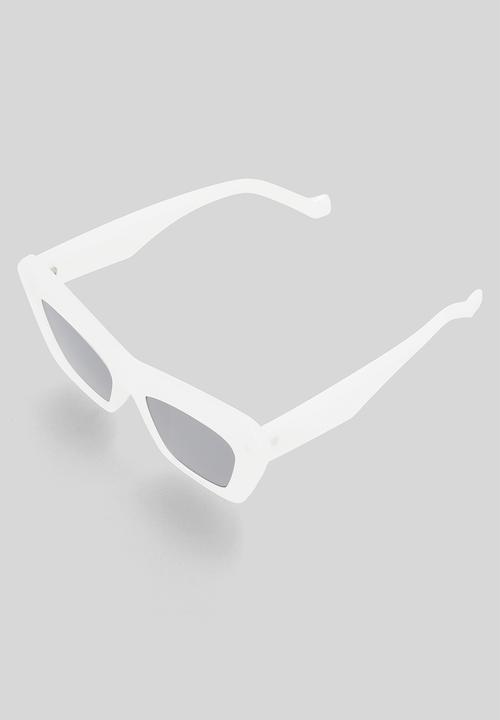 Superbalist - Jada cateye sunglasses-white