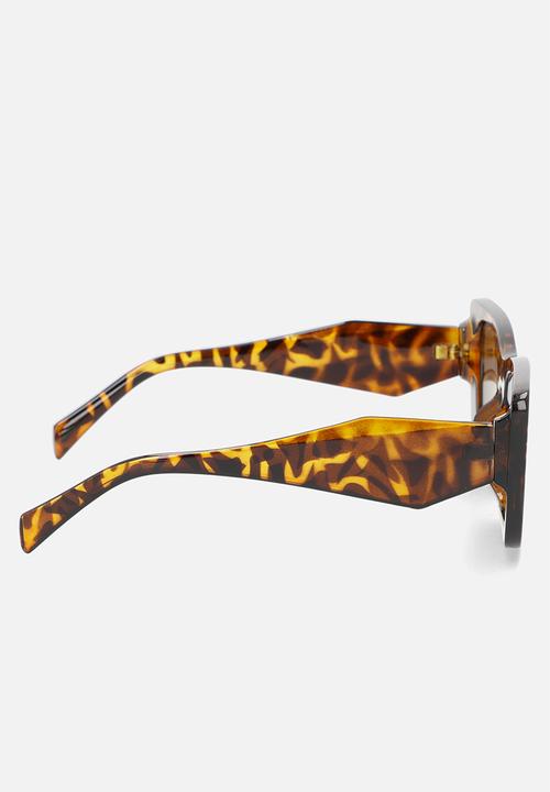 Superbalist - Ruby square sunglasses - brown