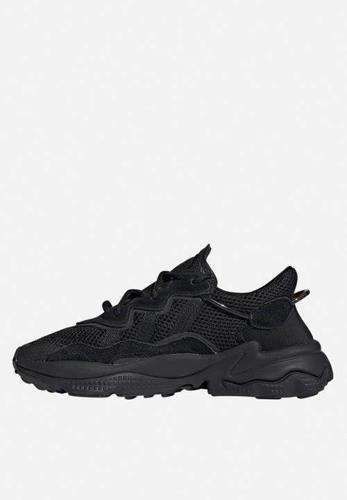 adidas Originals - Ozweego J - core black/core black/trace grey met.