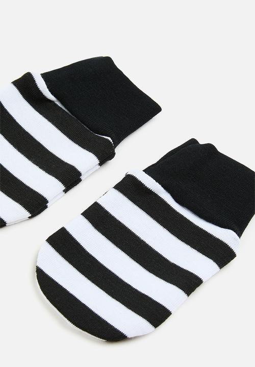 Pop Candy - Baby beanie & mittens set - black & white