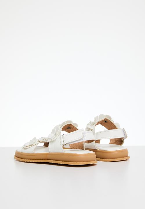 Pop Candy - Flower decor sandals - white