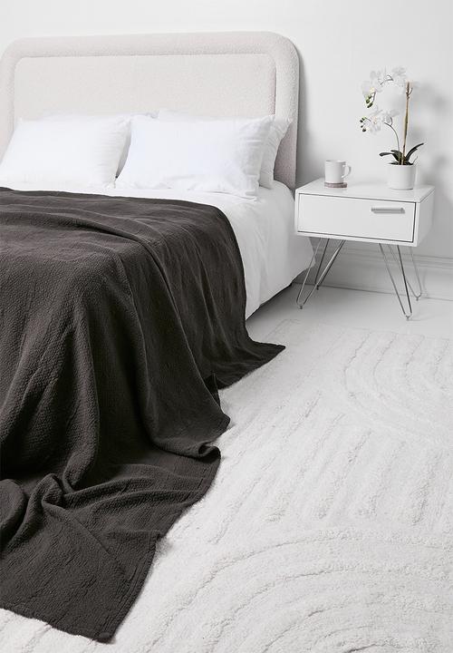 Hertex Haus - Serene organic cotton throw - midnight