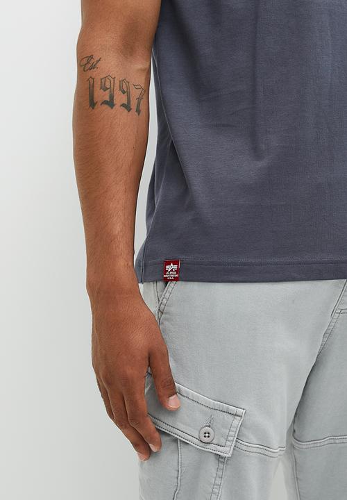 Alpha Industries - Ai rubber badge tee - dark grey
