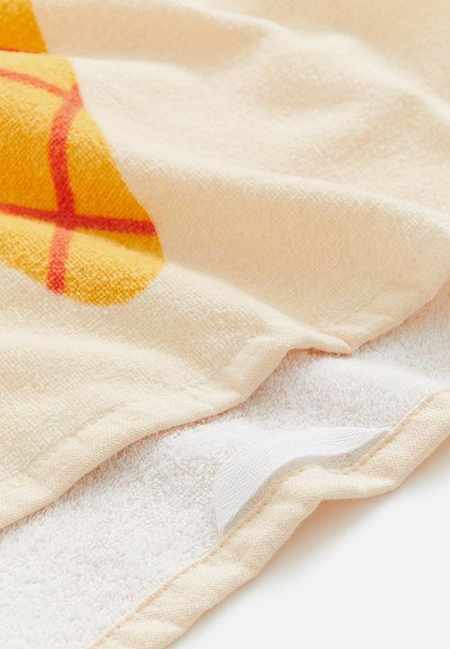 H&M - Patterned bath towel - light beige ice cream