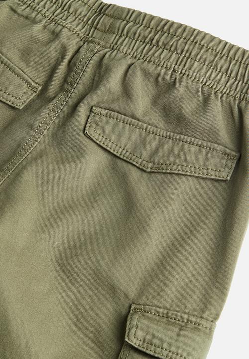 H&M - Twill cargo shorts - khaki green