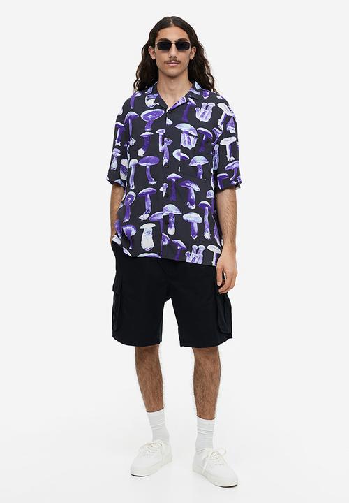H&M - Relaxed fit patterned resort shirt - dark purple mushrooms
