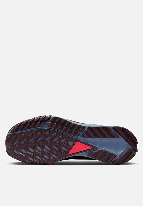 Nike - Pegasus Trail 4