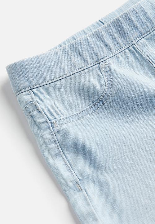 H&M - Denim shorts - light denim blue