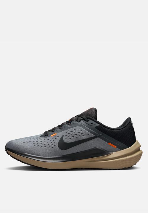 Nike - Air Winflo 10