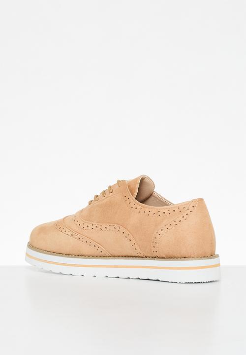 dailyfriday - Nina brogue - tan