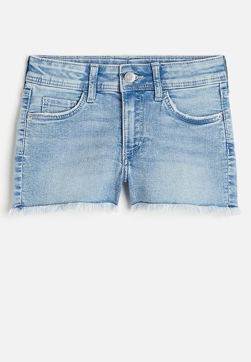H&M - Denim shorts - light denim blue/butterfly