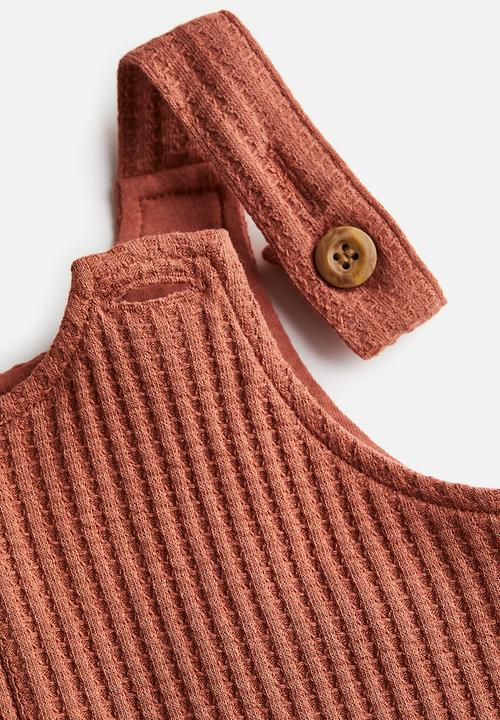 H&M - 2-Piece t-shirt and dungaree set - rust red striped 