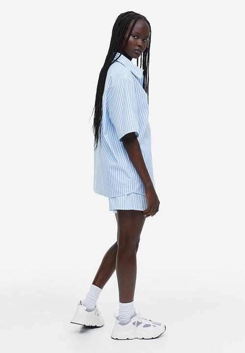 H&M - Short-sleeved linen-blend shirt - light blue white striped 