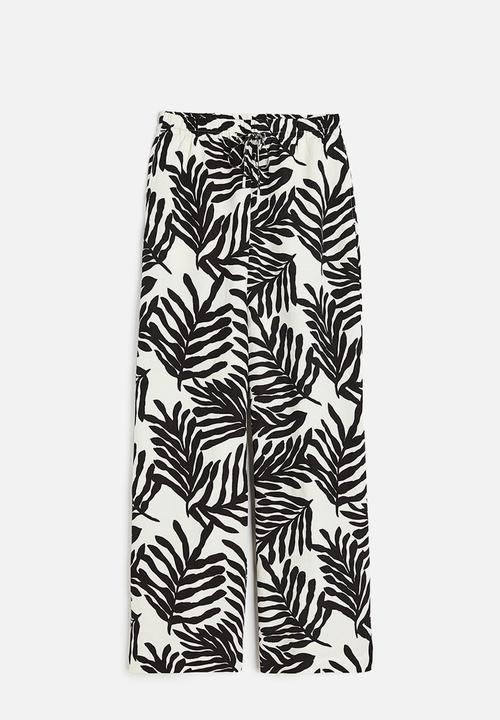 H&M - Linen-blend pull-on trousers - cream leaf-patterned