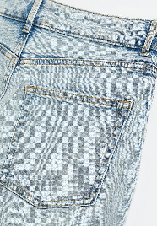 H&M - High-waisted denim shorts - light denim blue 