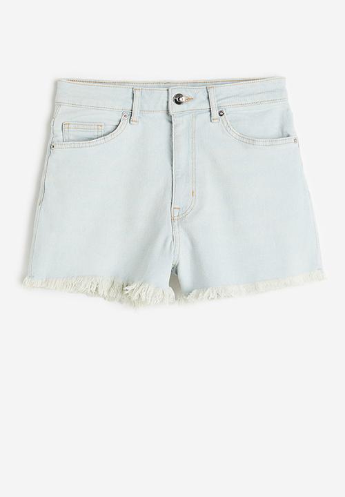 H&M - High-waisted denim shorts - pale denim blue
