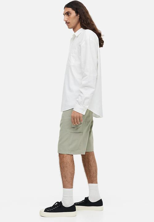 H&M - Relaxed fit worker shorts - green