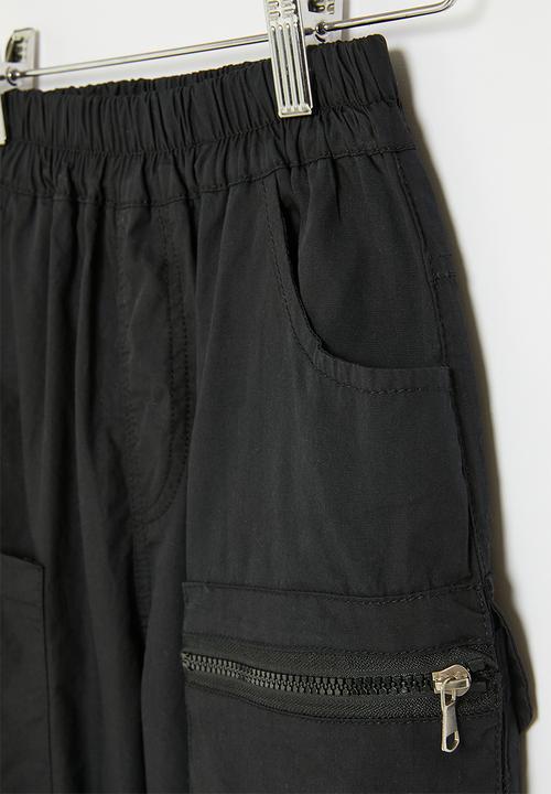 Pop Candy - Wide pockets shorts - black