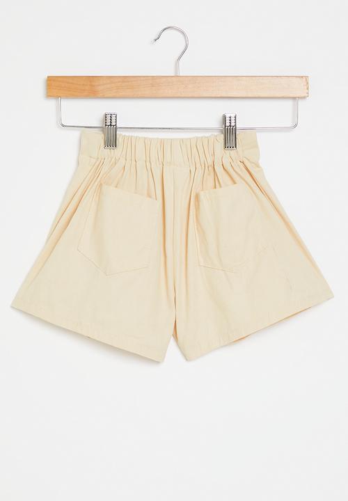 Pop Candy - Pleated shorts - beige