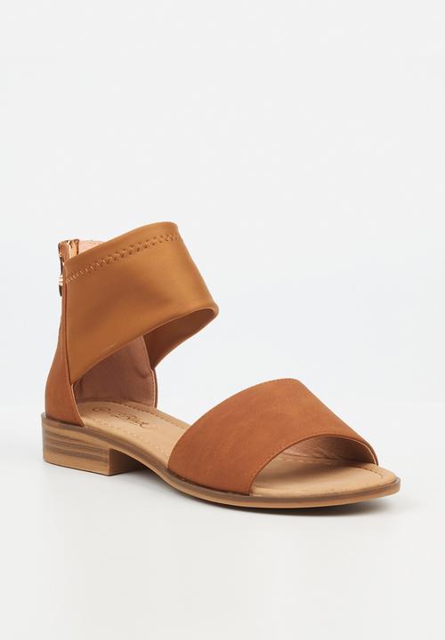 Miss Black - Micah6 strap sandal - tan