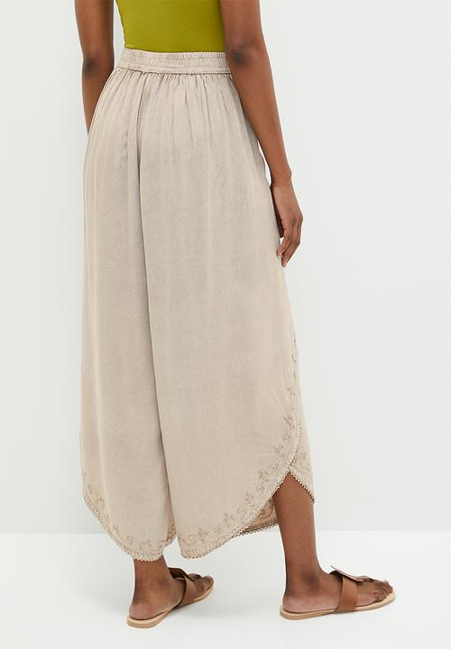 Stella Morgan - Open side harem pants with front detail - stone