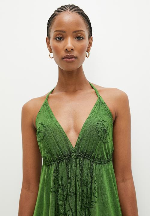 Stella Morgan - Embroidered halterneck maxi dress - green