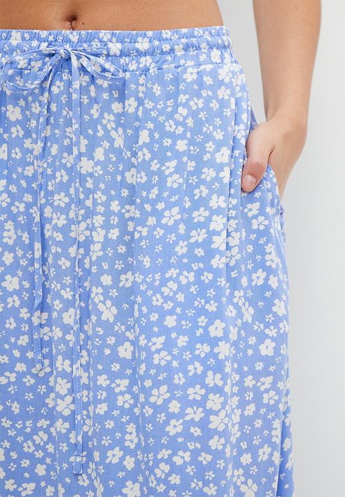 HAILYS - Print Maxi Skirt - Light Blue Flower