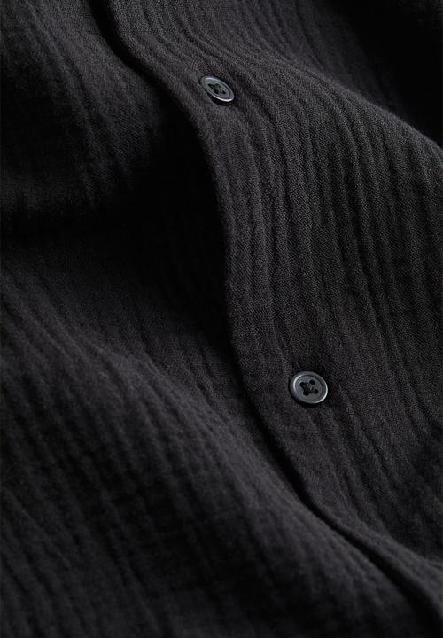H&M - Regular fit muslin resort shirt - black