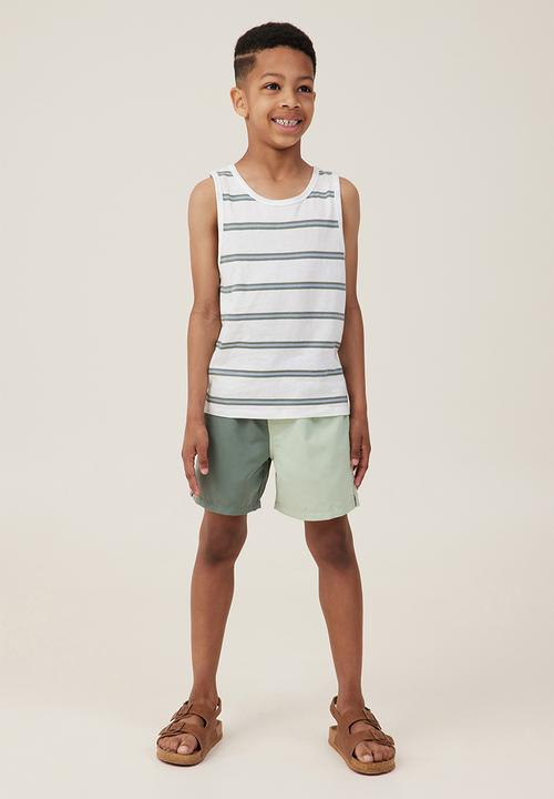 Cotton On - Bailey board short - swag green / gumnut green colour block