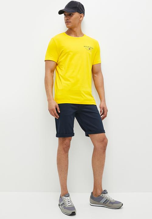 Tommy Hilfiger - Brand love small logo tee - vivid yellow