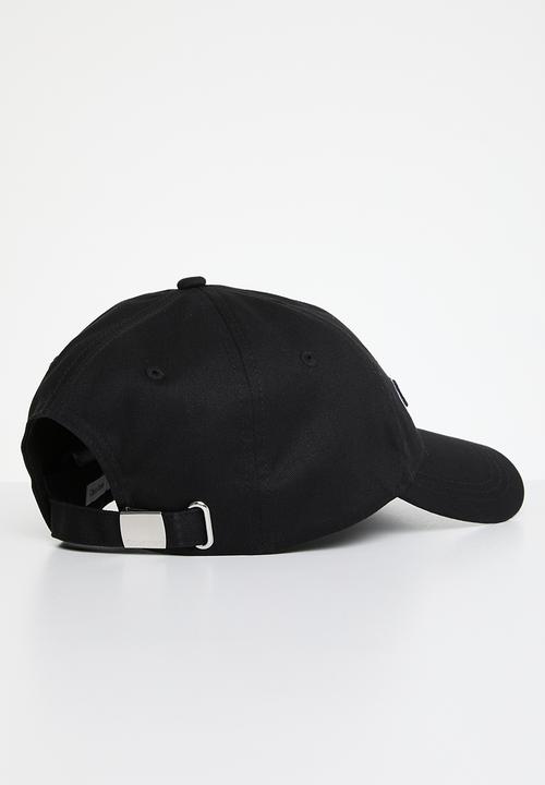 Calvin Klein - Embroidery bb cap - ck black 