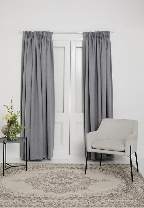Blockout taped curtain - light grey