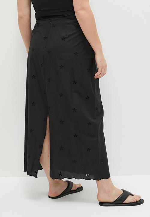 Cotton On - Plus Ellie Maxi Skirt - Cutwork Black
