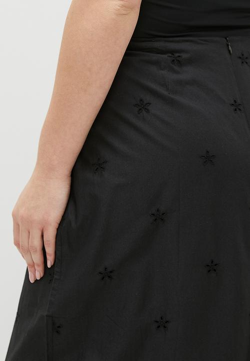 Cotton On - Plus Ellie Maxi Skirt - Cutwork Black