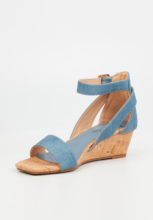 Butterfly Feet - Desi1 wedge sandal - blue
