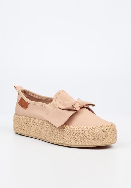 Miss Black - Quebec9 platform sneaker - taupe