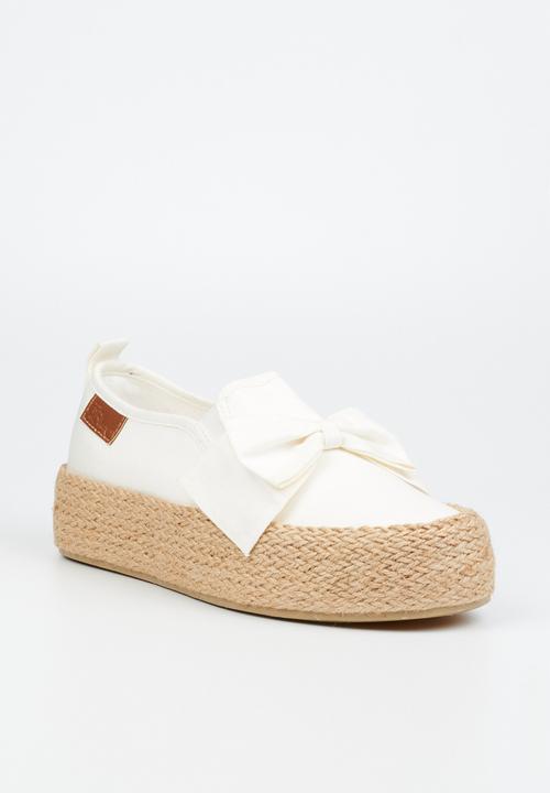 Miss Black - Quebec9 platform sneaker - white