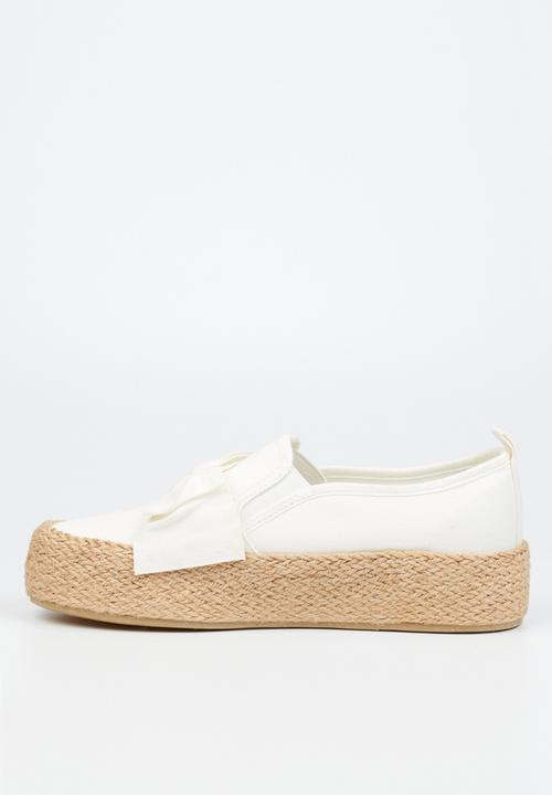 Miss Black - Quebec9 platform sneaker - white