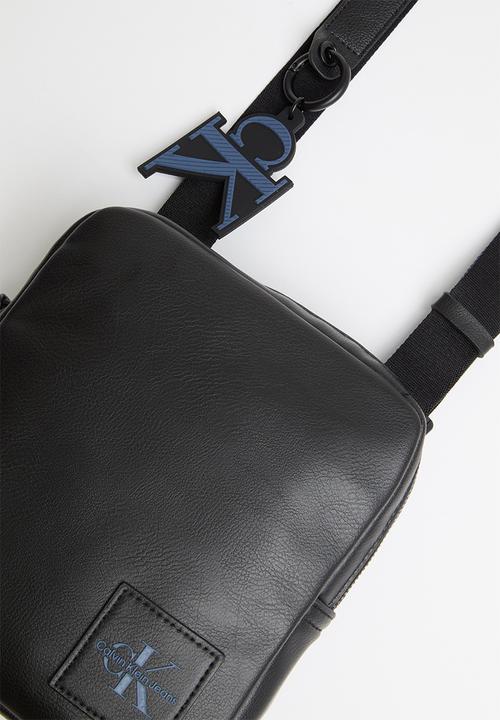 Calvin Klein - Ck tagged reporter18 - black