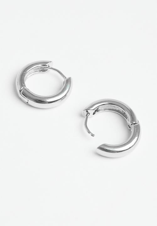 Superbalist - Rehan hoop earrings - silver