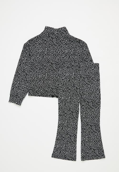 Nike - Nike notebook jacket and leggings set - black