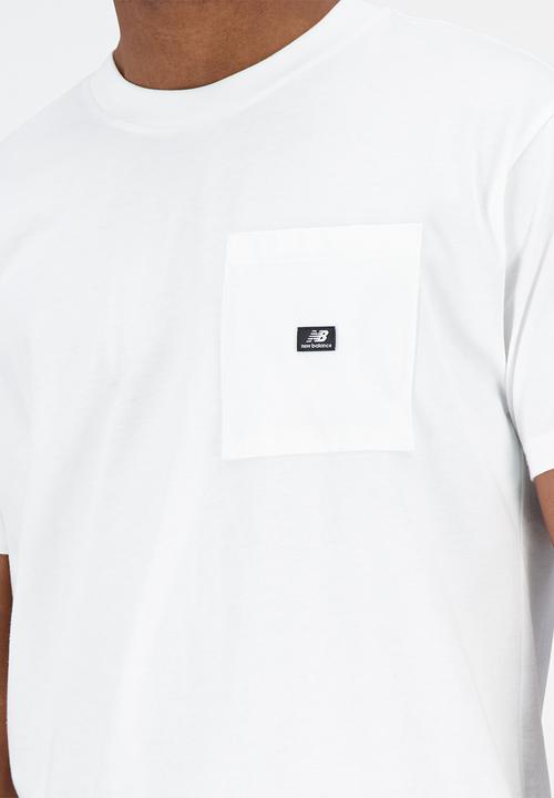 New Balance  - NB essential stacked logo pocket tee - white