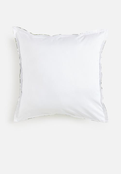 Grey Gardens - Sloth Ivory Cushion Cover - Multi