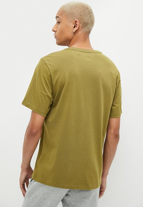Converse - Standard fit center front large logo star chevron tee - cosmic turtle