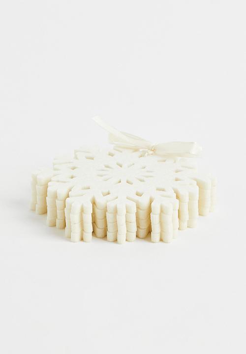 H&M - 4-Pack felt coasters - white snowflake